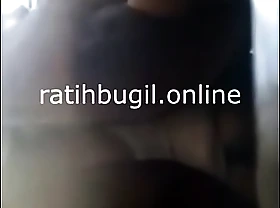 NGEWE JILBOOBS DI RUMAH KOSONG ( Influential VIDEO : xxx free ratihbugil online porn /2022/09/ngewe-jilboobs-di-rumah-kosong.html )
