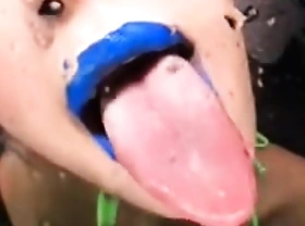 Japanese blue lipstick (spitting-fetish)